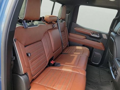 Used 2025 GMC Sierra 1500 Denali Ultimate AWD/4WD image 15