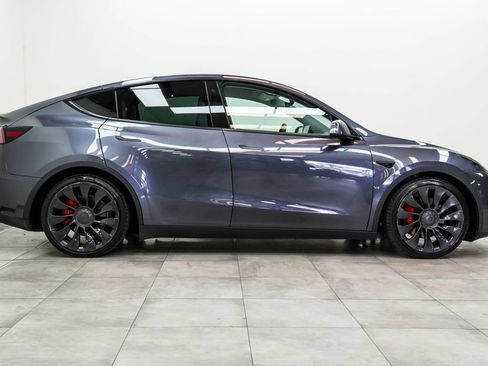 Used 2022 Tesla Model Y Performance AWD/4WD image 10