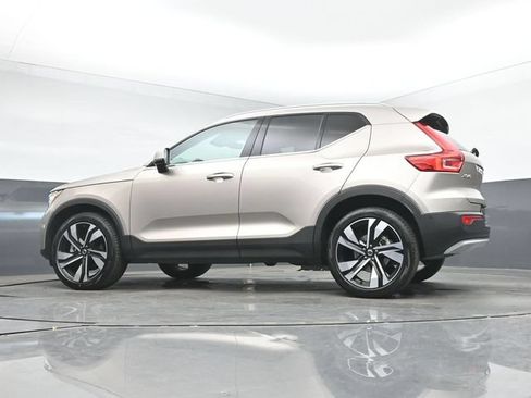 Used 2024 Volvo XC40 B5 Plus w/ Climate Package AWD/4WD image 41