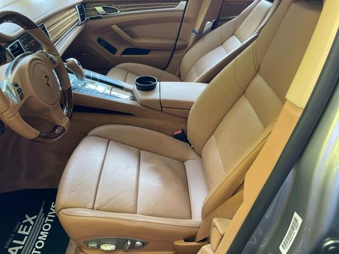 Used 2016 Porsche Panamera S image 38