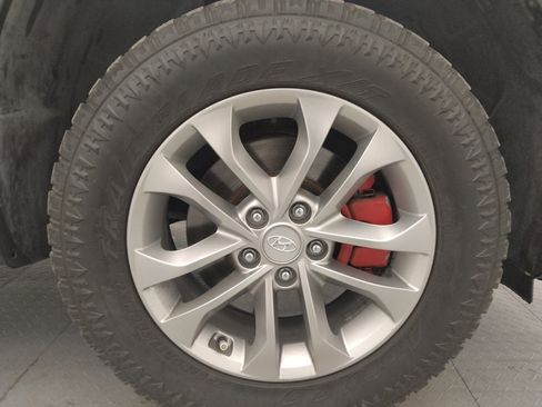 Used 2019 Hyundai Santa Fe SE image 31