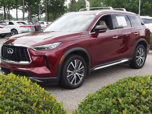 Used 2023 INFINITI QX60 Sensory w/ Cargo Package AWD/4WD image 4