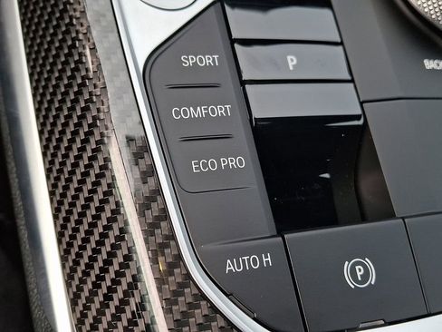 Used 2025 BMW M240i xDrive Coupe w/ Premium Package image 17