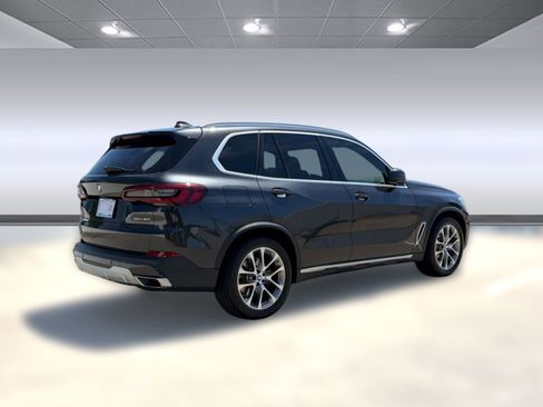 Used 2022 BMW X5 sDrive40i w/ Premium Package RWD image 9
