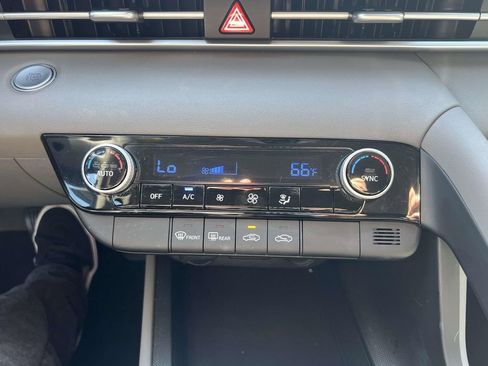 Used 2023 Hyundai Elantra SEL w/ Cargo Package FWD image 29