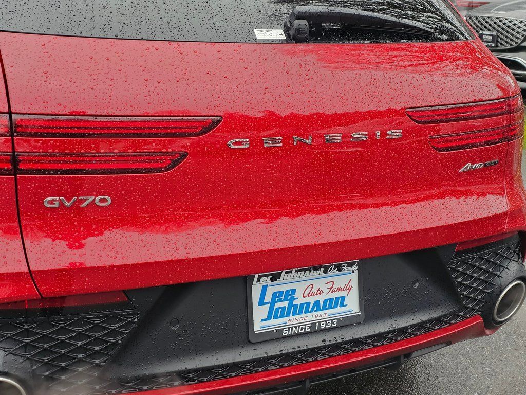 Certified 2025 Genesis GV70 3.5T Sport w/ Sport Advanced Package AWD/4WD image 25