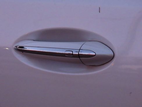 Used 2022 Buick Enclave Essence w/ Experience Buick Package image 20