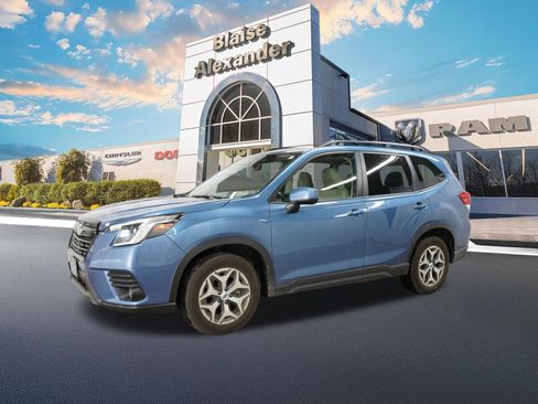 Used 2022 Subaru Forester Premium w/ Popular Package #3 AWD/4WD image 10