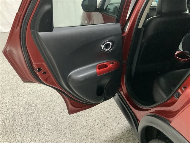 Used 2013 Nissan Juke SL AWD/4WD image 24