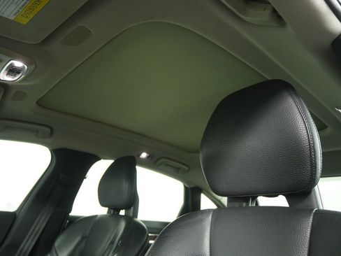 Used 2018 Volvo S90 T5 Momentum w/ Convenience Package image 9