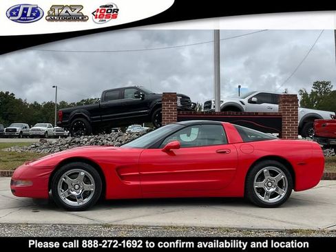 Used 1999 Chevrolet Corvette Coupe w/ Roof Pkg image 4