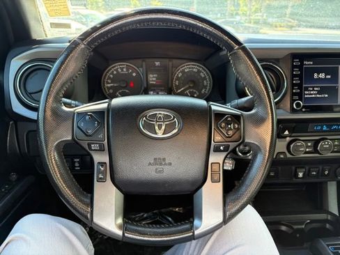 Used 2021 Toyota Tacoma TRD Off-Road RWD image 17