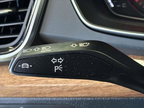 Used 2023 Audi Q5 2.0T Premium w/ Convenience Package image 23