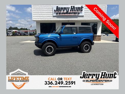 Used 2022 Ford Bronco Outer Banks AWD/4WD image 1