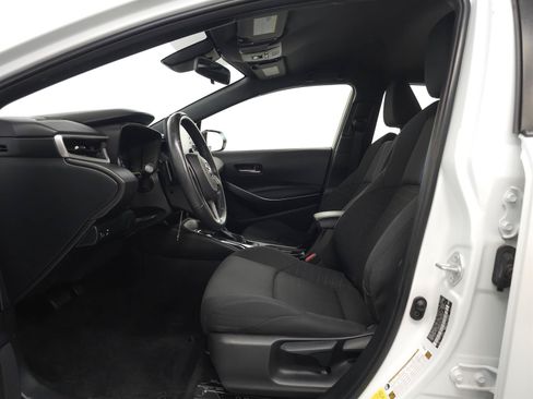 Certified 2022 Toyota Corolla SE FWD image 4