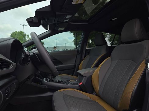Certified 2025 Subaru Crosstrek 2.5i Sport AWD/4WD image 14