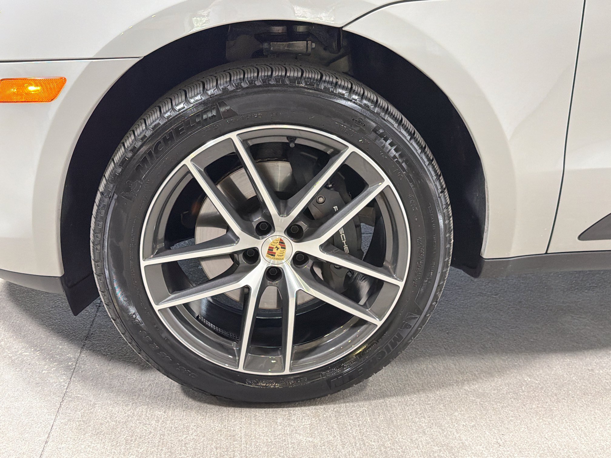 Certified 2026 Porsche Macan AWD/4WD image 41