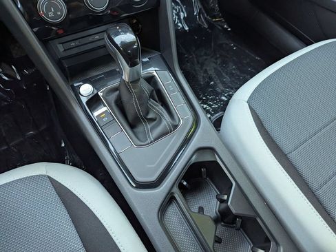Certified 2025 Volkswagen Taos S FWD image 13