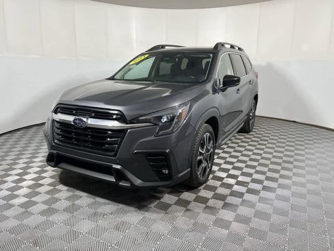 Used 2024 Subaru Ascent Limited AWD/4WD image 4