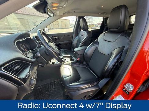 Used 2021 Jeep Cherokee Latitude Plus image 5