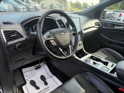 Used 2023 Ford Edge ST w/ Equipment Group 401A AWD/4WD image 4