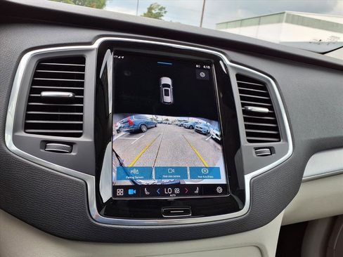 Certified 2024 Volvo XC90 B5 Core image 28