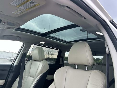 Used 2023 Subaru Ascent Limited w/ Technology Package AWD/4WD image 25
