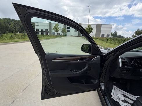 Used 2019 BMW X3 sDrive30i w/ Driving Assistance Package RWD image 9