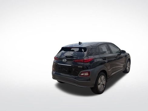 Used 2021 Hyundai Kona Limited w/ Cargo Package FWD image 4