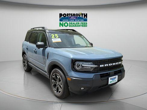 Certified 2025 Ford Bronco Sport Outer Banks w/ Outer Banks Tech Package+ AWD/4WD image 1