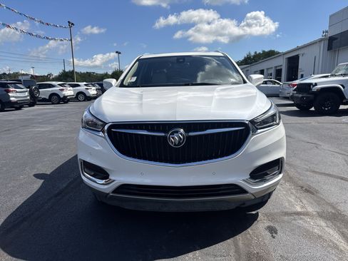 Used 2020 Buick Enclave Premium w/ Sun and Sites Package image 9