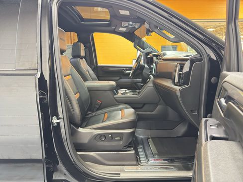 Used 2024 GMC Sierra 2500 AT4 w/ AT4 Premium Plus Package AWD/4WD image 21