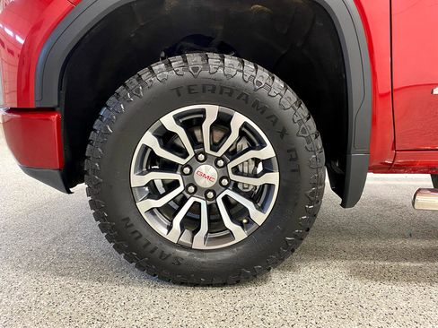 Used 2021 GMC Sierra 1500 AT4 image 9