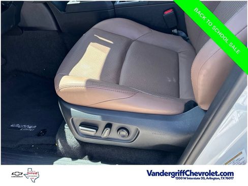 Used 2026 Toyota 4Runner Limited AWD/4WD image 12