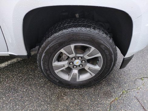 Used 2019 Chevrolet Colorado Z71 image 10