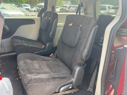Used 2014 Dodge Grand Caravan SXT FWD image 8