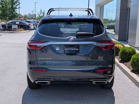 Used 2018 Buick Enclave Premium FWD image 6