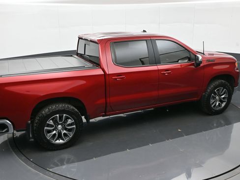 Used 2023 Chevrolet Silverado 1500 LT AWD/4WD image 31