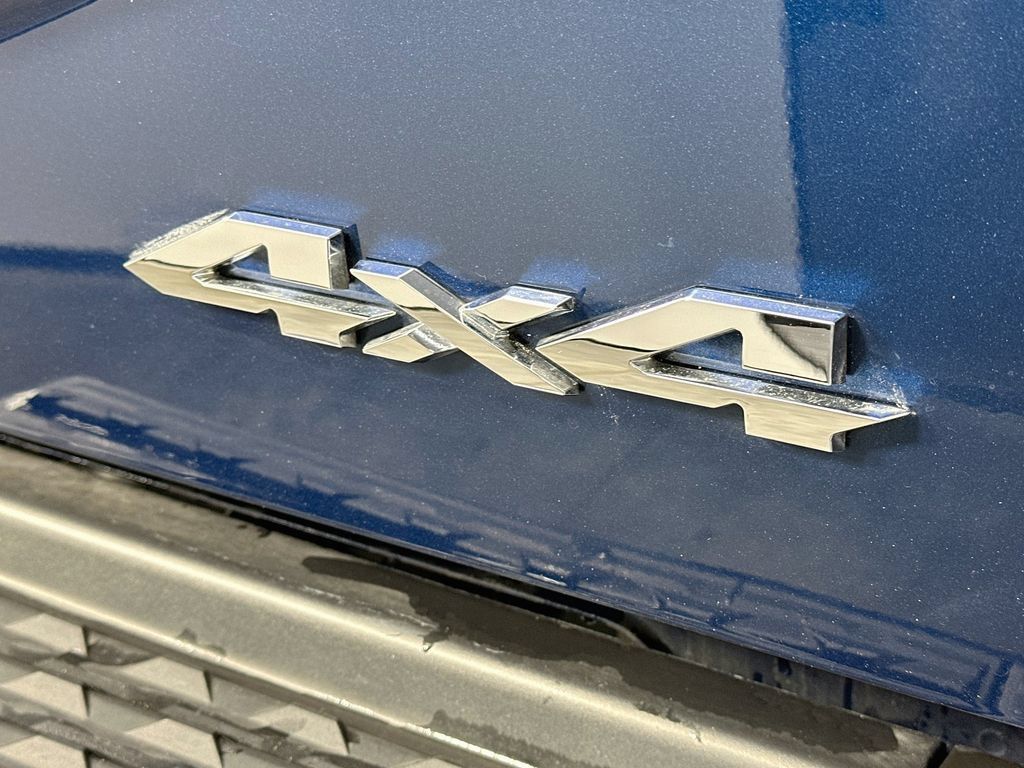 Used 2023 RAM 2500 Limited AWD/4WD image 37