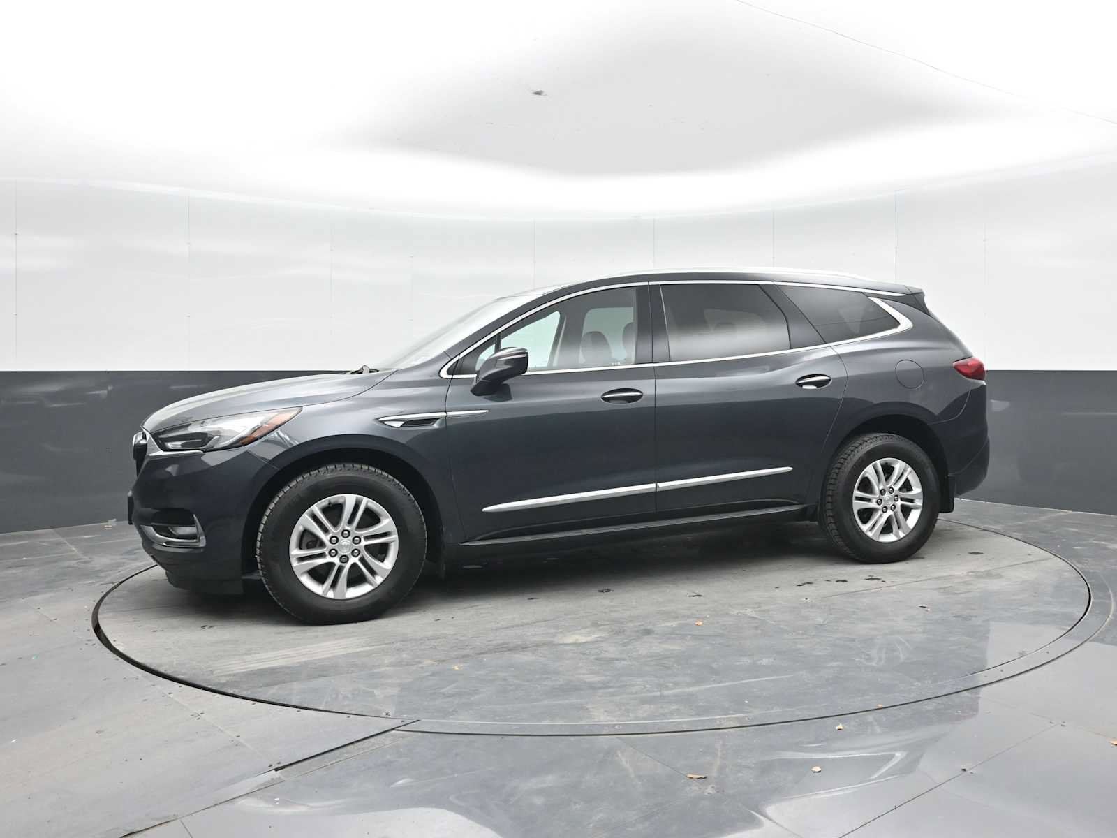 Used 2019 Buick Enclave Premium AWD/4WD image 4