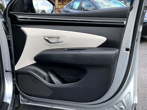 Used 2024 Hyundai Tucson SE image 20