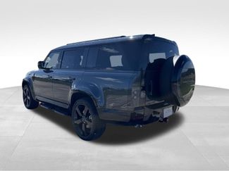 New 2026 Land Rover Defender 130 X-Dynamic SE AWD/4WD video 3
