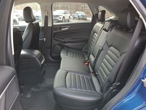Used 2020 Ford Edge SEL w/ Convenience Package image 9