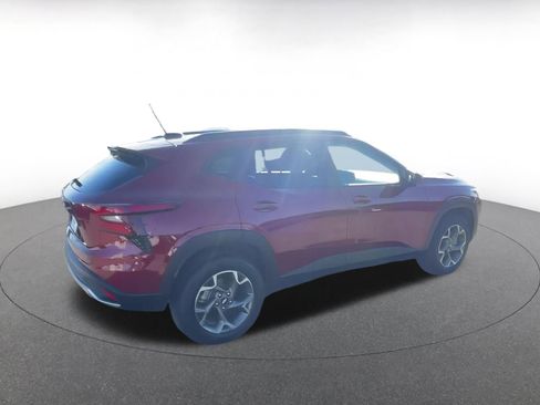Used 2025 Chevrolet Trax LT image 15