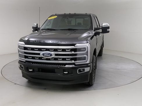 Certified 2024 Ford F250 Platinum AWD/4WD image 9