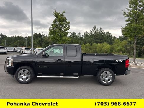Used 2011 Chevrolet Silverado 1500 LTZ w/ LTZ Plus Package AWD/4WD image 4