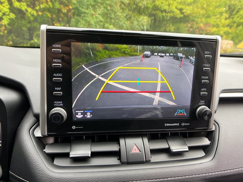 Certified 2022 Toyota RAV4 XLE w/ Convenience Package AWD/4WD image 18
