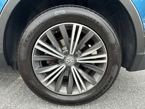 Used 2019 Volkswagen Tiguan SEL AWD/4WD image 13