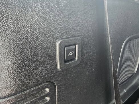 Used 2017 Lincoln Navigator Reserve image 21