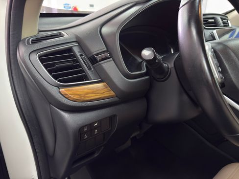 Used 2017 Honda CR-V EX-L image 16